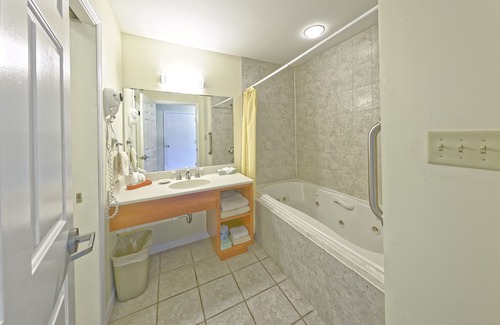 Ship Bottom Hotel | Drifting Sands Oceanfront Hotel