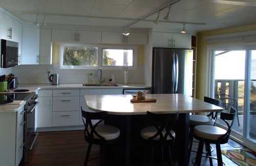 Otter Point House | Driftwood Beach House, Beachfront Home, Hot Tub, Family Friendly, easy access