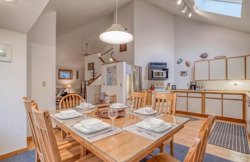 Manzanita House | Driftwood Cottage MCA 491 - Meredith Lodging