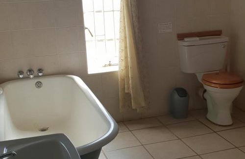 Fouriesburg House | Drs Place Guesthouse