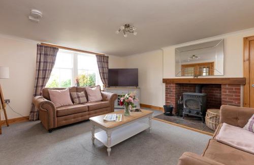 Thornhill House | Drumlanrig Mains Cottage