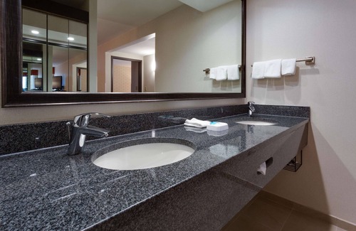Englewood Hotel | Drury Inn & Suites Denver Tech Center