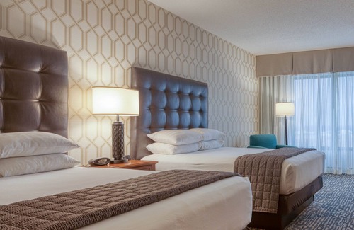 Chesterfield Hotel | Drury Plaza Hotel St. Louis Chesterfield