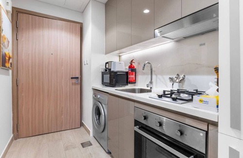 Nad Al Sheba Apartment | Dubai Dream View Studio