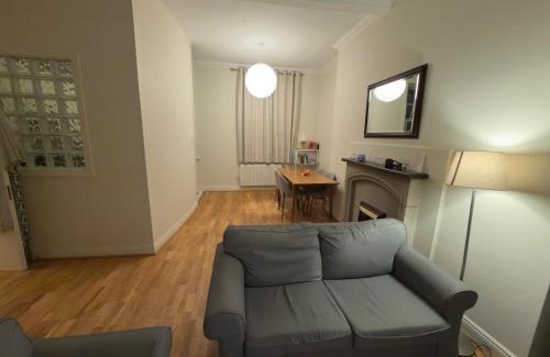 Ballsbridge House | Dublin Cozy Room in Ballsbridge - near Grand Canal &Aviva