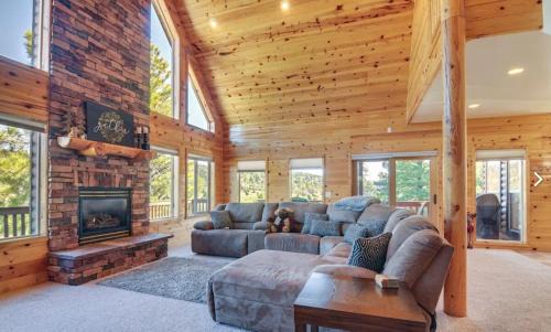Long Valley Junction House | Duck Creek Cabin With Trailer Parking