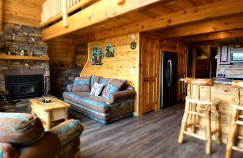 Meadow View Heights Cabin | Duck Creek Family/Pet Friendly Cabin. Quiet. Spectacular View! 3 Bath