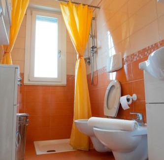 Lido Adriano Apartment | Due passi dal mare, virgilio seahouse