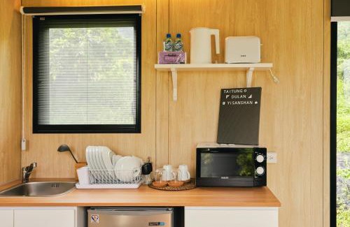 Donghe House | Dulanyi Sanshan 2 by Tiny Away