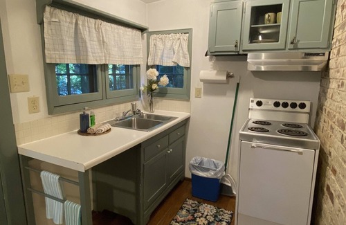 Ashley Oaks Cottage | Duncan Cottage