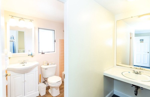 North Truro Hotel | Dune Crest Hotel