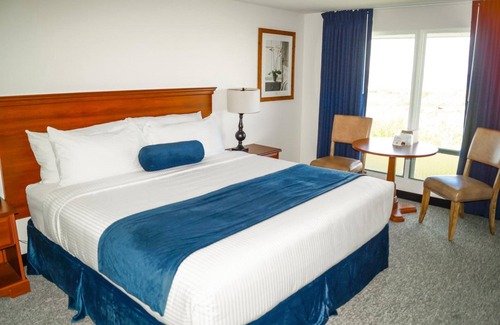 North Truro Hotel | Dune Crest Hotel
