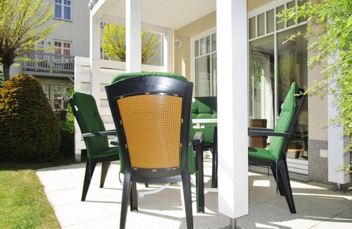 Ostseebad Kuhlungsborn Apartment | Dünenschloss H2 WE4: modern 3-room apartment close to the beach with large terrace