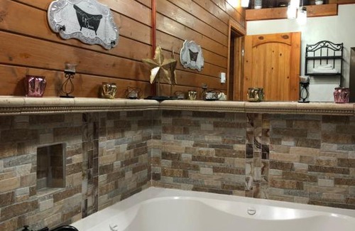 Orchard District Hotel | Dunes Motel - Bend