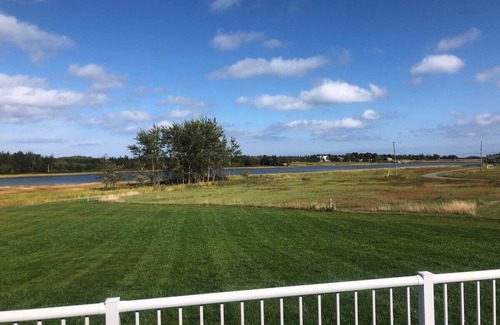 Brackley Beach House | Dunes View Cottage