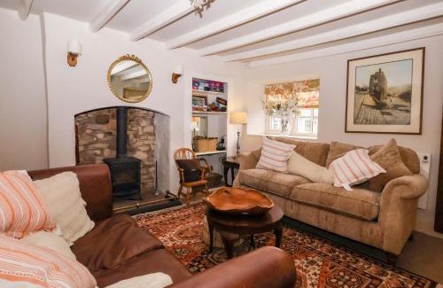 Westow House | Dunning, The Mount