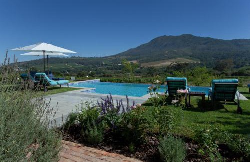 Drakenstein Bed & Breakfast | Dunstone Estate
