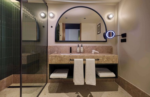 Sao Paulo Hotel | DUO Hotel Lisbon, Curio Collection by Hilton