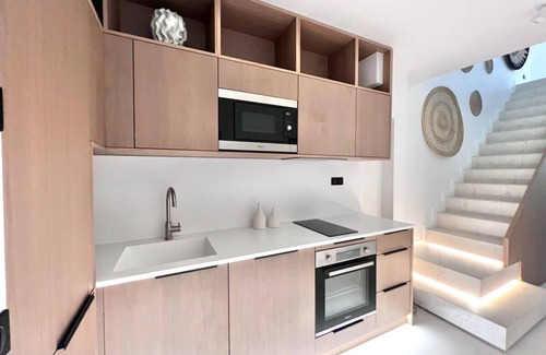 Quartier de la Roquette Apartment | Duplex élégant au cœur du Marais avec cinéma - 6P