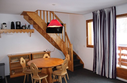 Risoul Apartment | Duplex apartment 8-10p in Risoul at the foot of the slopes ski area Vars Risoul