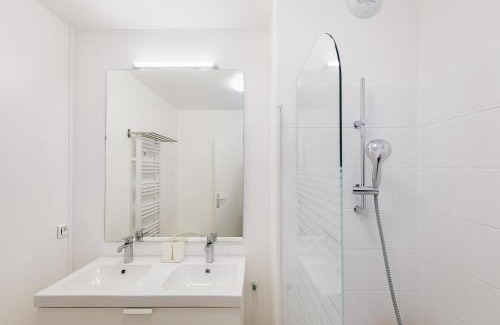 Asnieres-sur-Seine Apartment | Duplex Cosy 6 personnes - Parking Gratuit - 15 min Centre de Paris Metro 13