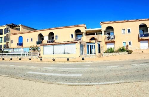 Molini Apartment | Duplex les pieds dans l'eau