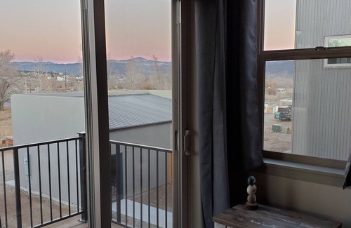Salida House | Duplex Near Monarch, Hiking, Biking & Ark River. NOV/DEC Discounted. STR25-078