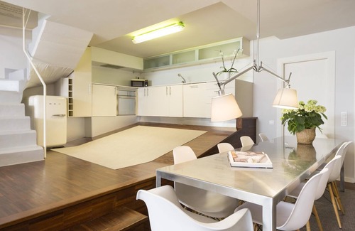 Sant Gervasi Apartment | Duplex with Exclusive Garden and Pool for 10