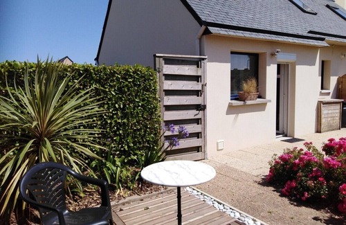 Saint-Pol-de-Leon House | Duplex with garden - Near town center and beaches