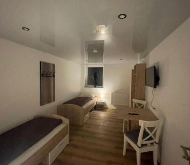 Lohfelden House | Durchreisezimmer Ferienwohnung Monteurzimmer