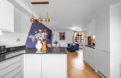 Birmingham City Centre House | Dusk House