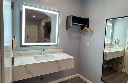 Loma Linda Hotel | Dutch Motel