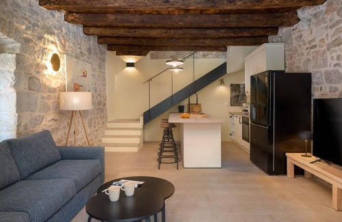 Pitve Villa | Dvor Pitve Villa B - feel the magic of luxury and tradition