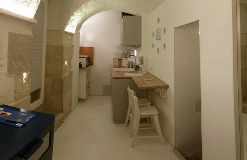 Trani House | DWELLING SIMONA THE CATHEDRAL WITHIN WALKING DISTANCE VACATION HOME TRANI ITALY