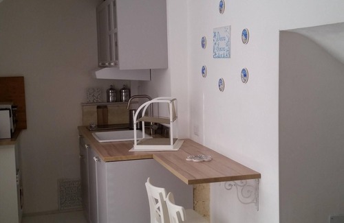 Trani House | DWELLING SIMONA THE CATHEDRAL WITHIN WALKING DISTANCE VACATION HOME TRANI ITALY