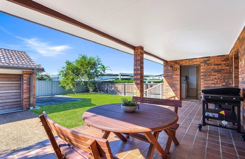 Blue Bay House | 'E RETREAT by the Bay' by Accom Holidays