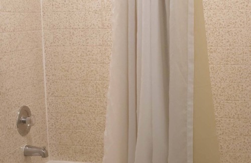 Downtown Phoenix Hotel | E-Z 8 Motel Phoenix Airporter