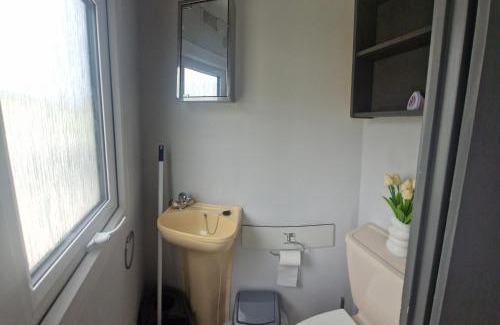 Winestead Other | E11 caravan sand le mere holiday park