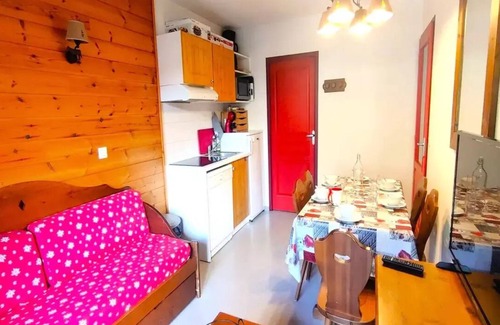 Vallouise-Pelvoux Apartment | EACH APARTMENT AT PIED PISTEN - 4/6 PERS