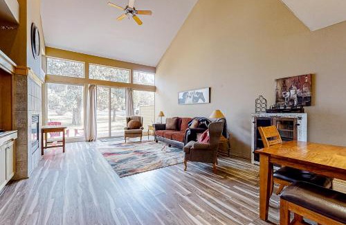 Redmond House | Eagle Crest Highland Getaway
