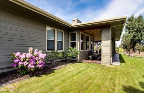 Redmond House | Eagle Crest Juniper Forest Retreat