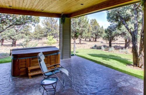 Redmond House | Eagle Crest Juniper Forest Retreat