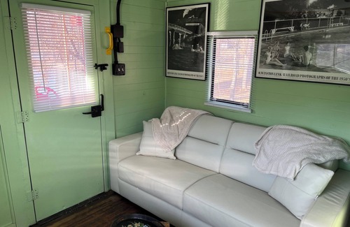 Freedom Bed & Breakfast | Eagle Ranch Railway Retreat