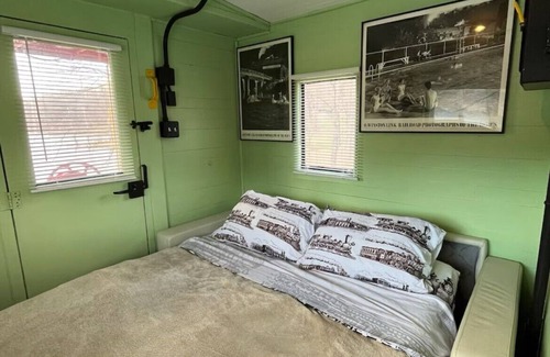 Freedom Bed & Breakfast | Eagle Ranch Railway Retreat