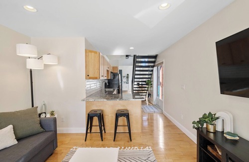 South Haven House | Eagles Loft - Luxury Downtown Living!