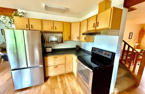 Upper Squamish Cabin | Eagles Nest - Epic Bluff-Top Cabin Squamish Valley