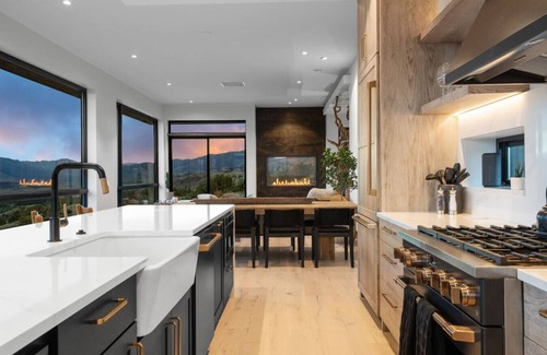 Emigrant House | Eagles Wings: Luxe Yellowstone Retreat |Condé Nast