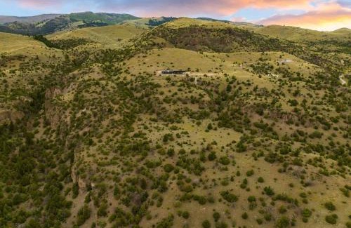 Emigrant House | Eagles Wings Luxe Yellowstone Retreat Condé Nast