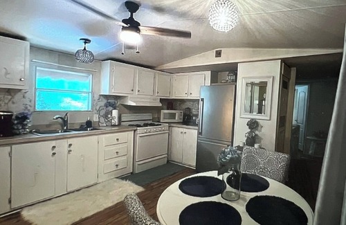 Lake Toxaway Cottage | EaglesNest Mountain Getaway With beautiful waterfalls, hiking, fishing nearby