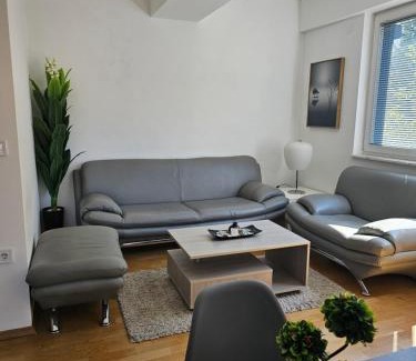 Kisela Voda Apartment | EApartments